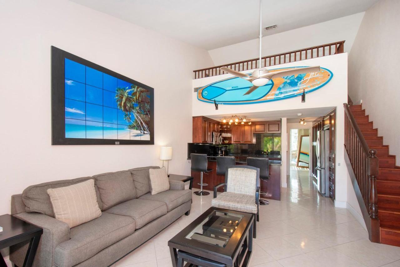Beach Living At Island Pine Villas Blaw George Town Exteriör bild